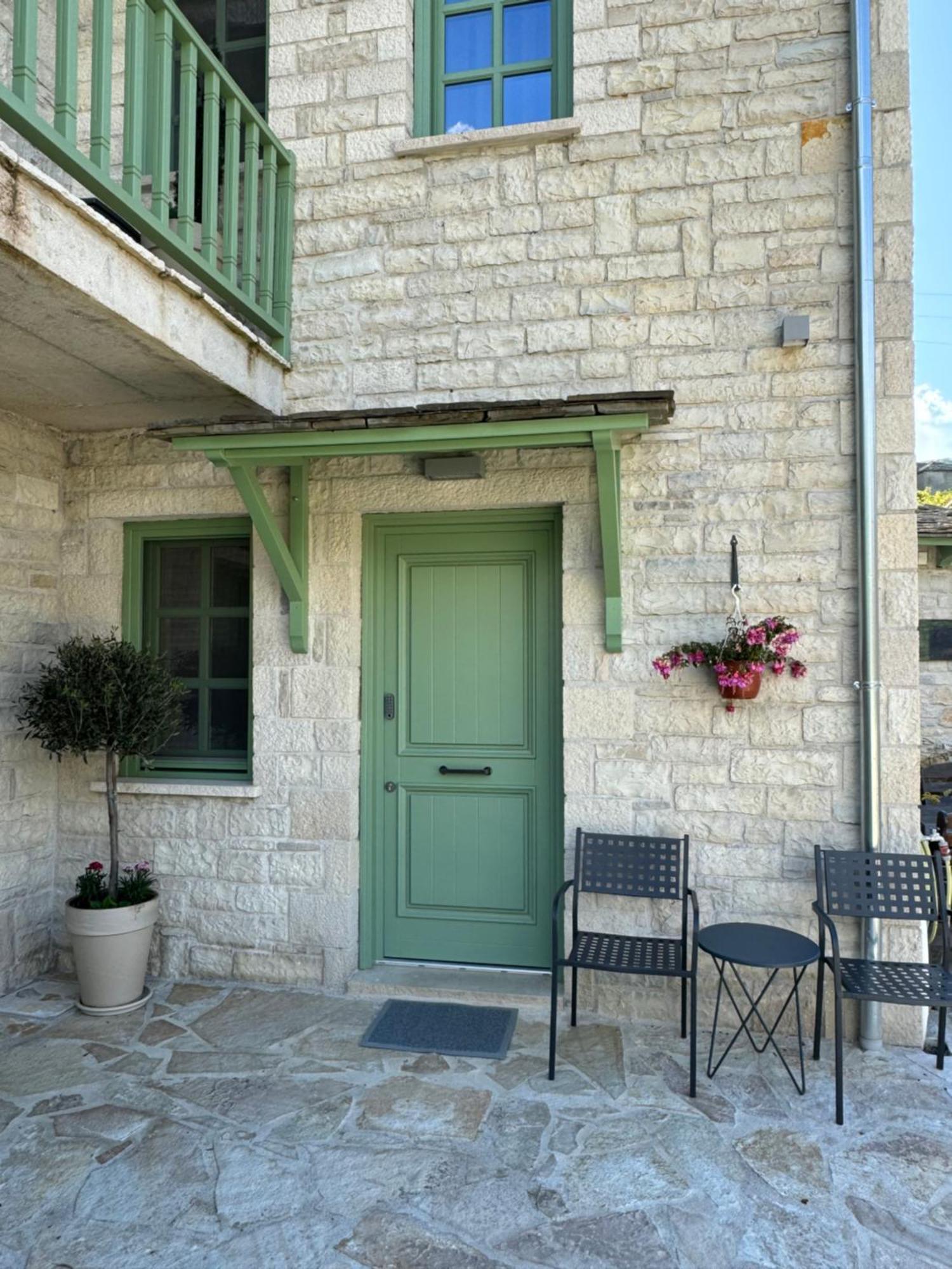 Ferienwohnung Aristi Boutique Stonehouse With Attic Exterior foto
