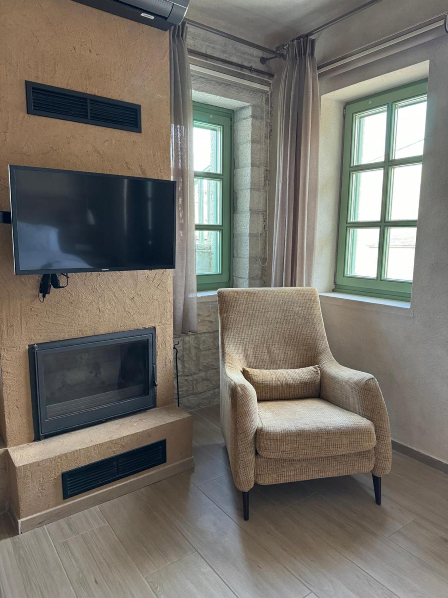 Ferienwohnung Aristi Boutique Stonehouse With Attic Exterior foto